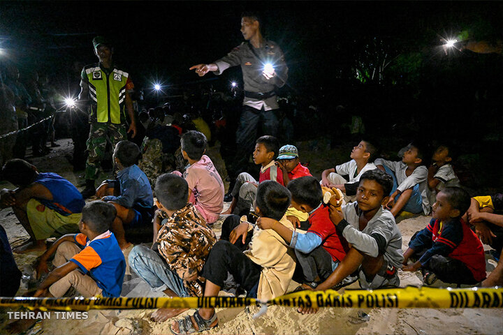 Rohingya refugees reach Indonesia shores in latest boat arrival