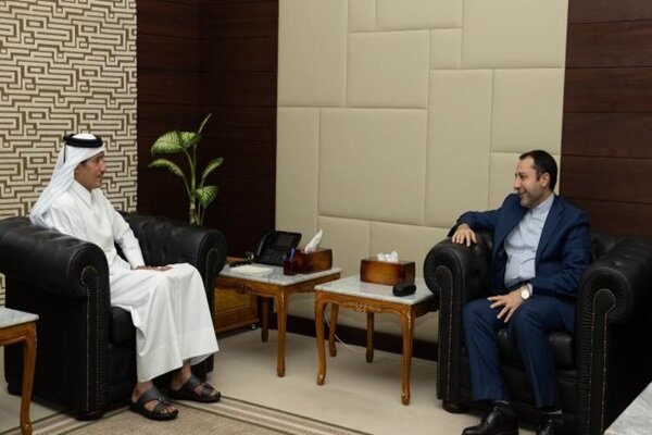 السفير الإيراني في الدوحة يلتقي رئيس المؤسسة القطرية للإعلام
