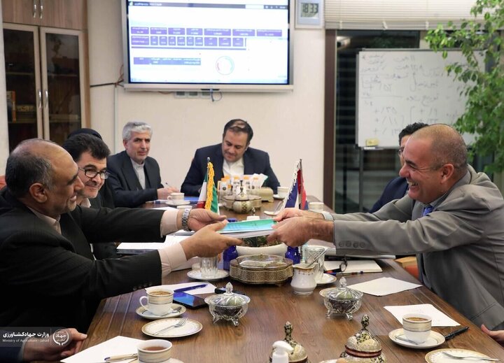 وزير الزراعة الايراني يبحث مع نظيره الكوبي سبل التعاون الثنائي