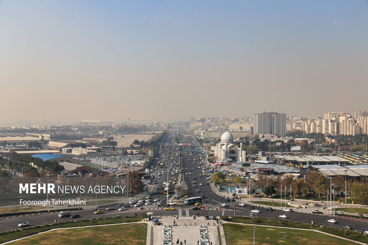 سهم پالایشگاه تهران در آلودگی هوا/ مشعل های آلاینده