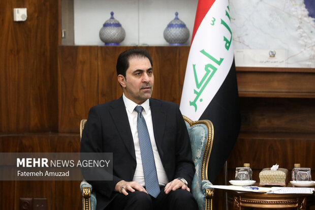 محسن المندلاوی نایب‌رئیس مجلس عراق در دیدار با محمد مخبر معاون اول رئیس جمهور ایران حضور دارد
