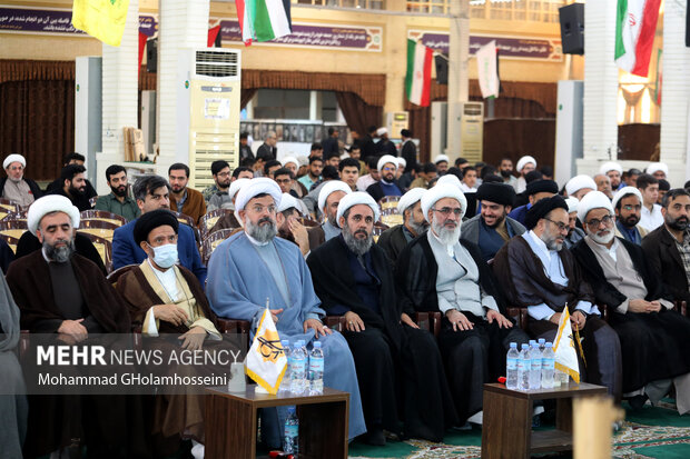 علامه بلادی افتخاری برای استان بوشهر است