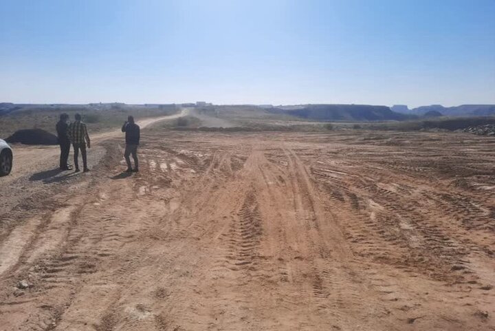 آمادهسازی زمین برای پناهگاه سگهای بلاصاحب در شهر عالیشهر آمادهسازی زمین برای پناهگاه سگهای بلاصاحب در شهر عالیشهر