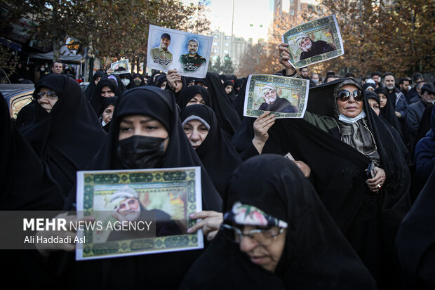 مراسم تشییع شهیدان راه قدس پناه تقی زاده و محمد علی عطایی، صبح روز سه شنبه ۱۴ آذر ماه ۱۴۰۲ با حضور پرشور مردم در مسجد پیامبر اعظم (ص) شهرک شهید محلاتی برگزار شد