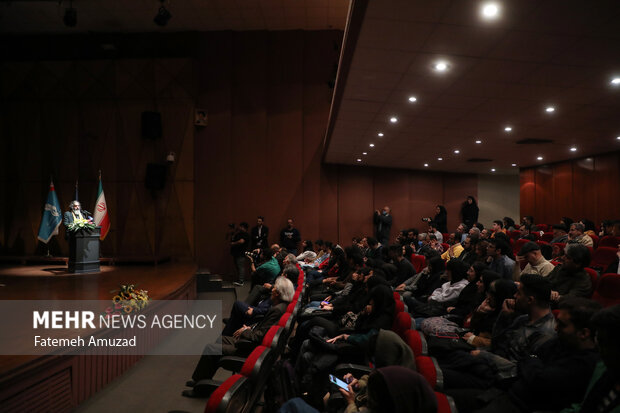 مراسم رونمایی از آلبوم موسیقی «شادوش» از تازه‌ترین آثار منتشر شده محسن نفر آهنگساز و نوازنده موسیقی ایرانی به همت انجمن موسیقی ایران روز سه شنبه ۱۴ آذر ماه ۱۴۰۲ در تالار رودکی تهران برگزار شد