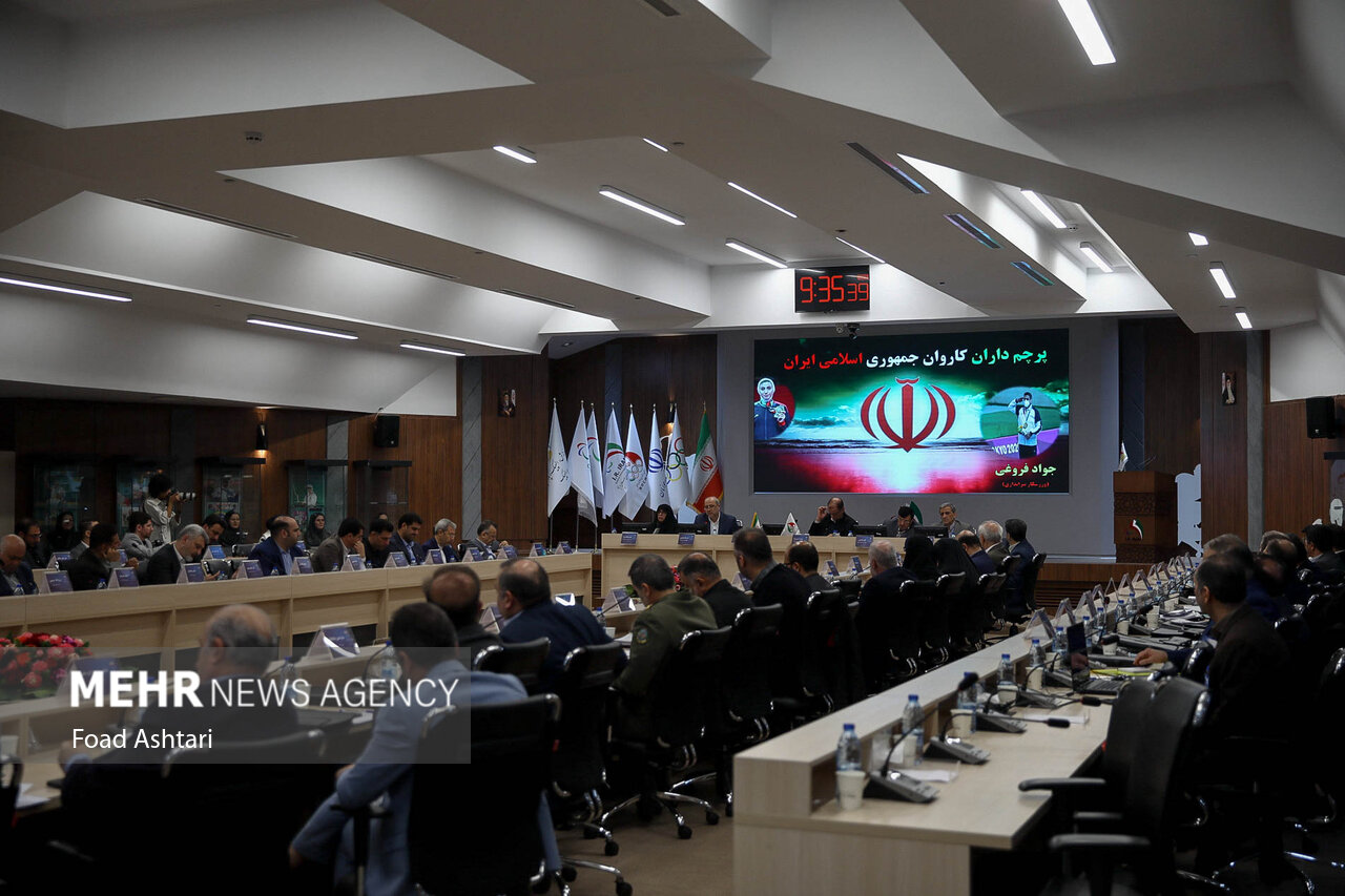 اختلاف در مورد حقوق ورزشکاران و قهر یک نماینده/ جادوگری مسئولان!