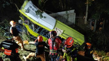 سقوط اتوبوس به دره‌ای در فیلیپین ۲۸ کشته و زخمی برجا گذاشت