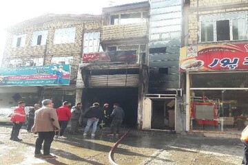 مهار آتش سوزی در مغازه و منزل مسکونی در کرمانشاه/۴ نفر مصدوم شدند