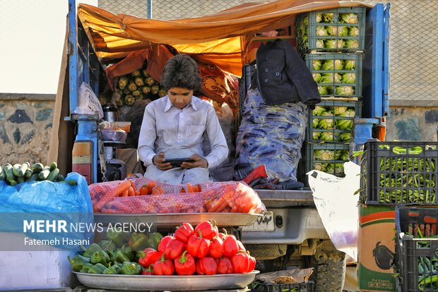 گشتی در دوشنبه بازار مشهد