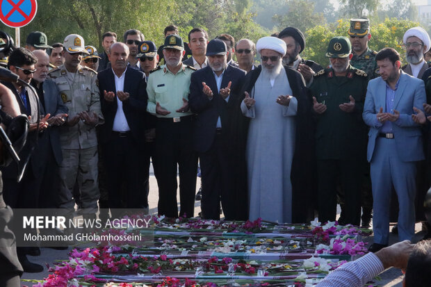 تشییع شهید گمنام در بوشهر