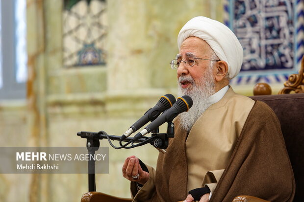 کسانی که از فساد و اختلاس دست نمی کشند اسیر نفس خود شدهاند