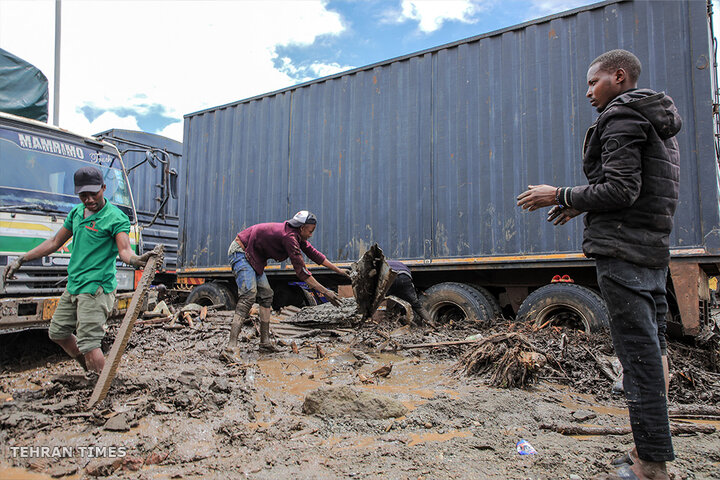 Heavy rains and landslides kill at least 65 in Tanzania