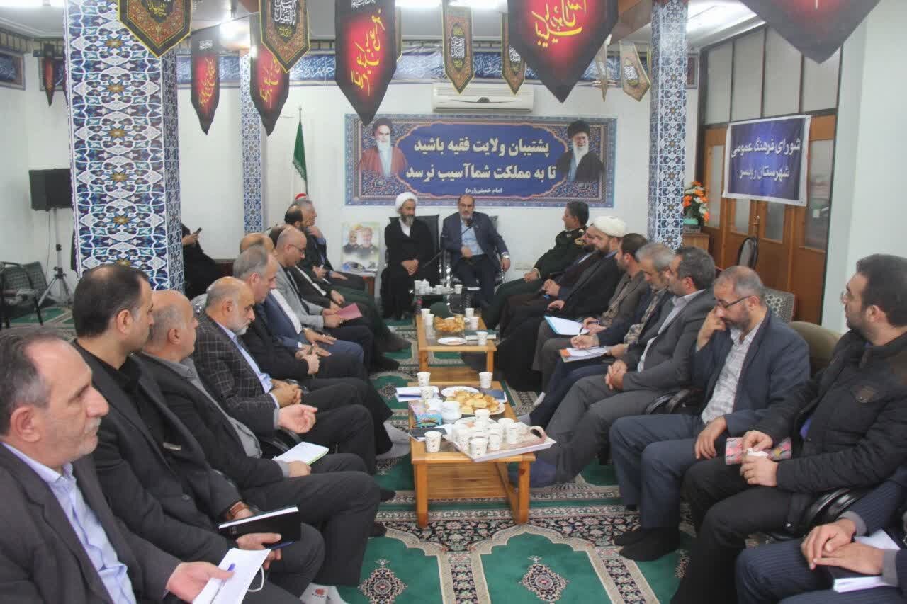 عفاف و حجاب یکی از مولفه های فرهنگ اسلامی است عفاف و حجاب یکی از مولفه های فرهنگ اسلامی است