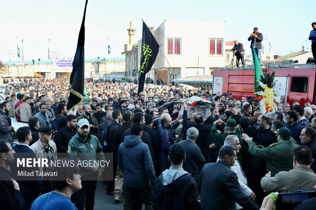 مراسم تشییع و خاکسپاری پیکر شهید مدافع حرم «محمد رضا یعقوبی»