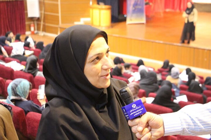 کارگاه آموزشی مد و لباس فجر در بوشهر برگزار شد.