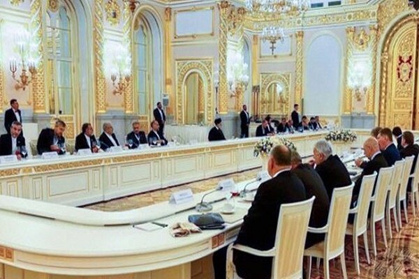 İran ve Rusya'nın ekonomi ve siyasi ilişkileri Moskova'da ele alındı