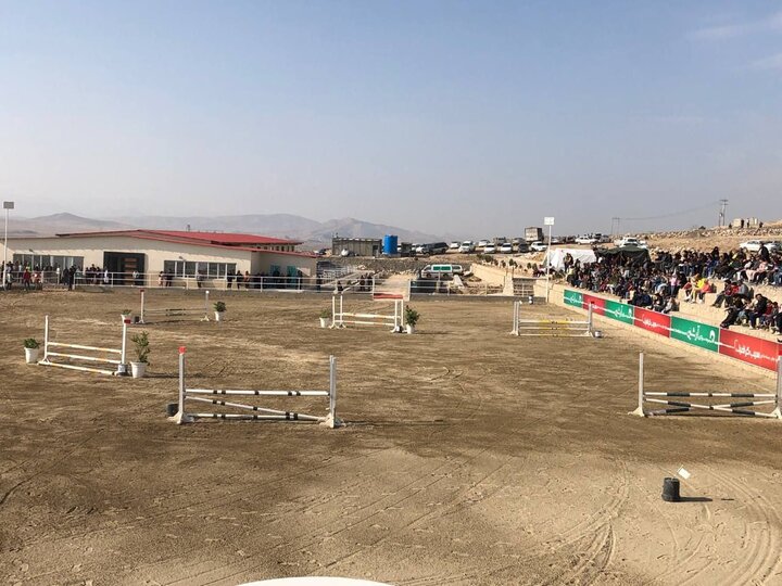 İran'ın Şirvan kentinde at yarışı düzenlendi İran'ın Şirvan kentinde at yarışı düzenlendi