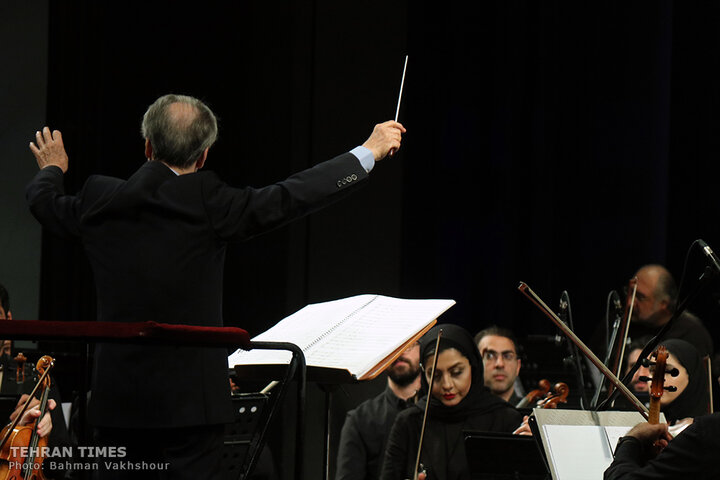 Maestro Majid Entezami returns to stage with nostalgic concert