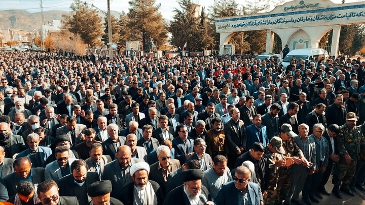 تشییع شهید سید علی فردوسیان در یاسوج/ یاران جنگ همه آمدند