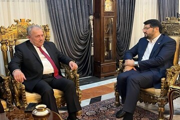 وزير الطرق الإيراني يلتقي رئيس الوزراء السوري