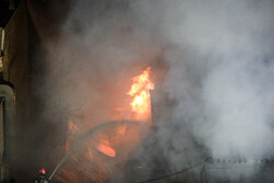 آتش سوزی ساختمان نیمه کاره در مشهد مهار شد