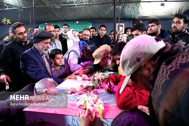 گمنامان در زمین، شهره‌هایی در آسمان/صیقل یافتن دل زیر سایه شهدا