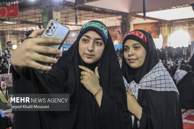 اجتماع عظیم دختران فاطمی در <a href='https://sayeb.ir/tag/%d8%a7%d9%87%d9%88%d8%a7%d8%b2'></div>اهواز</a>