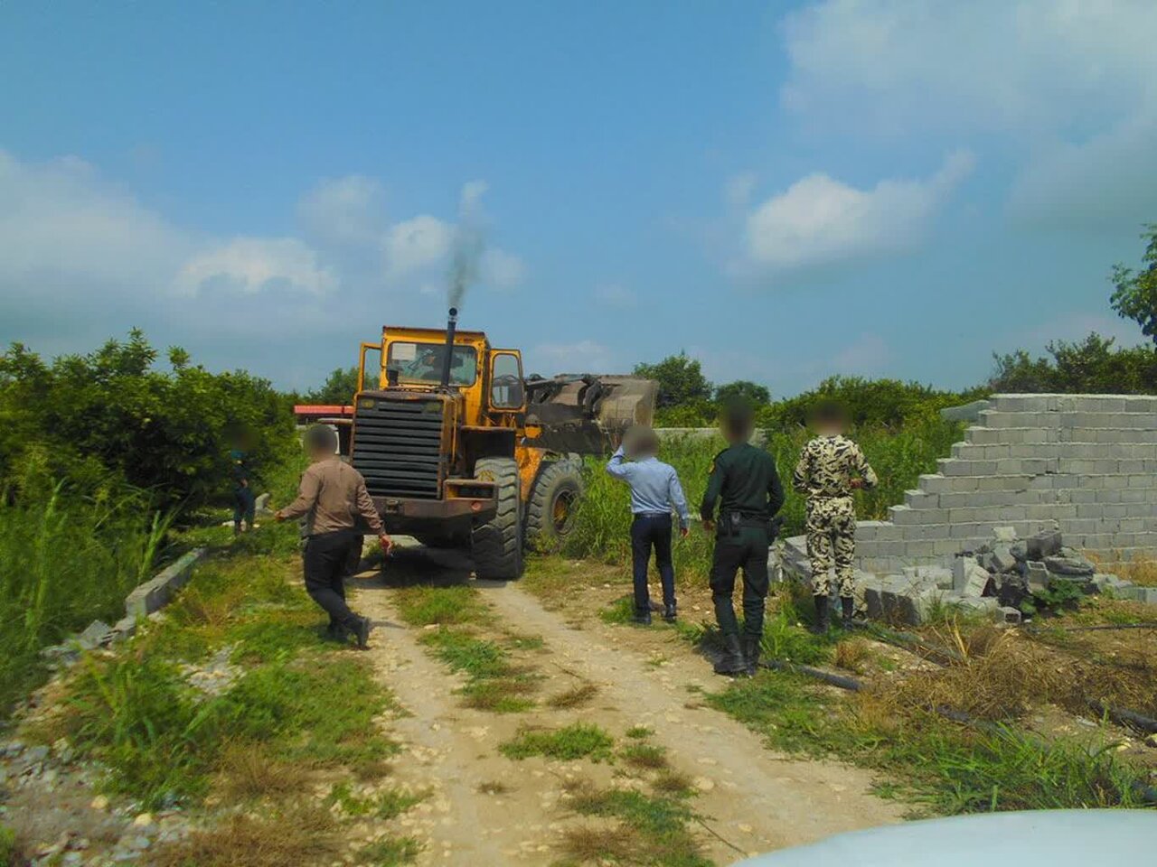 اراضی ملی ۵۵۰ میلیاردی در رودبار رفع تصرف شد اراضی ملی ۵۵۰ میلیاردی در رودبار رفع تصرف شد