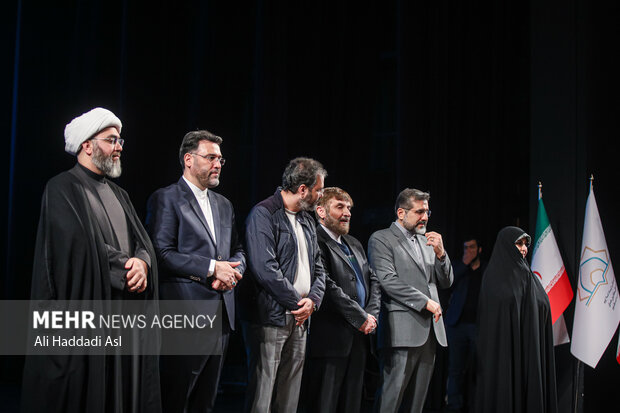 ‌نخستین کنگره ملی فعالین خواهر کانون‌های فرهنگی هنری مساجد کشور صبح روز سه شنبه ۲۱ آذر ماه ۱۴۰۲ با حضور حجت الاسلام محمد جواد علی اکبری امام جماعت موقت تهران، محمد مهدی اسماعیلی وزیر فرهنگ و ارشاد اسلامی و انسیه خزعلی معاون رئیس جمهور در تالار وحدت برگزار شد