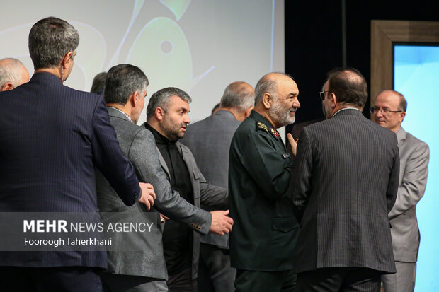  سردار سرلشگر سلامی فرمانده کل سپاه پاسداران درسیزدهمین جشنواره علمی تحقیقاتی باقرالعلوم حضور دارد