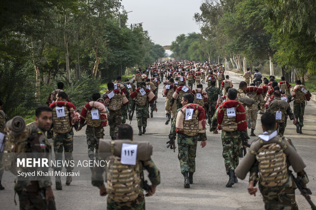 پیاده روی رزمی مهندسی  گروه مهندسی رزمی 422 نزاجا