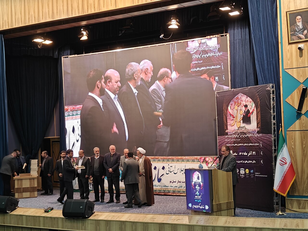 یکی از دلایلی که مسجد خالی میشود طولانی بودن برنامه هاست
