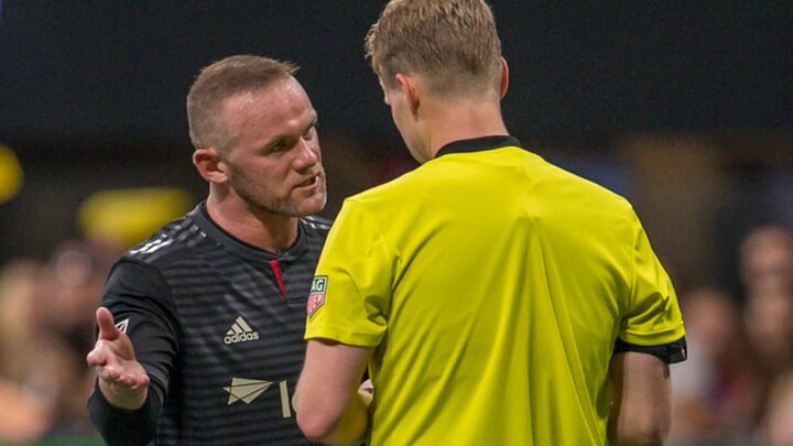 اتهام به VAR به خاطر نقصهایش/ «داوران» یک گونه در خطر انقراض