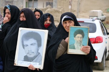 استقبال از پیکر پاک و مطهر شهدای گمنام در روستاهای راز و جرگلان