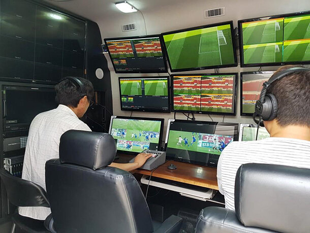 نگاهی به تاریخچه VAR درفوتبال دنیا/ اولین تجربه ایران پس از۱۱سال