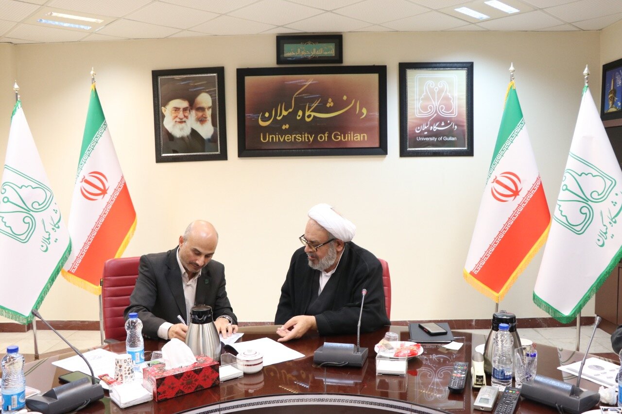 تفاهم نامه همکاری بین دانشگاه گیلان و دادگستری استان منعقد شد تفاهم نامه همکاری بین دانشگاه گیلان و دادگستری استان منعقد شد