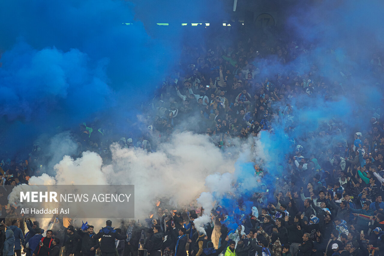 «دربیِ» الفاظ زشت و توهینهای «چاله میدونی»/ دریغ از یک حرکت زیبا