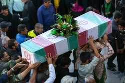 مراسم تشییع پیکر شهدای گمنام در یزد آغاز شد