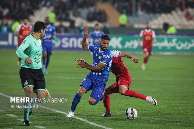 دربی بار فنی ندارد/ خط دفاع پرسپولیس نقطه ضعف این تیم است