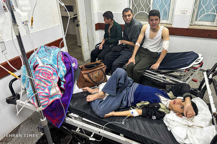 Diseases spread in Gaza amid health system collapse, Israeli strikes