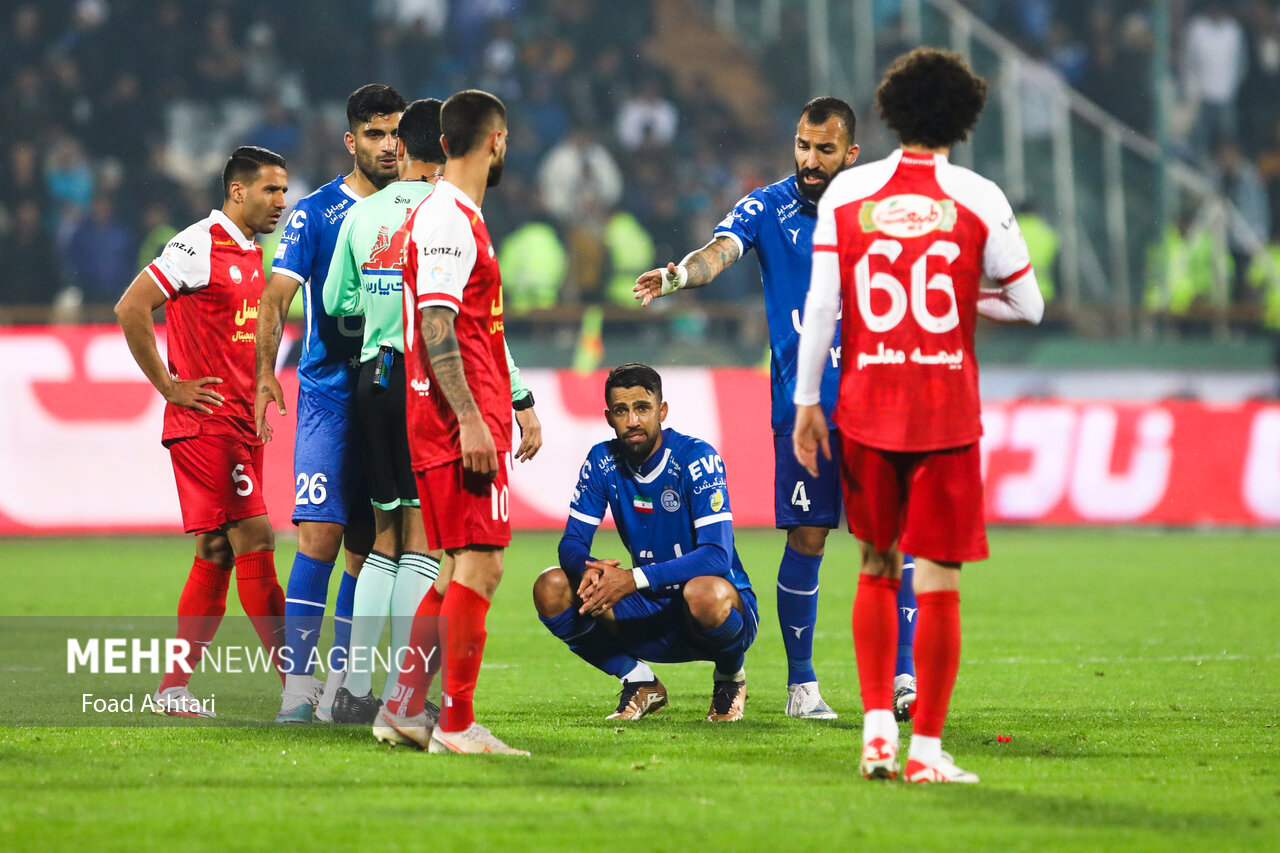 شوک فیفا به استقلال و پرسپولیس/ پنجره سرخابی ها بسته شد