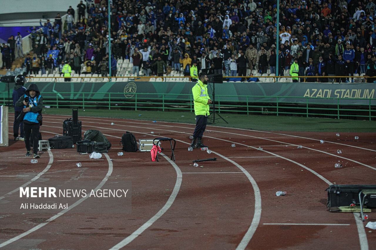 «دربیِ» الفاظ زشت و توهینهای «چاله میدونی»/ دریغ از یک حرکت زیبا
