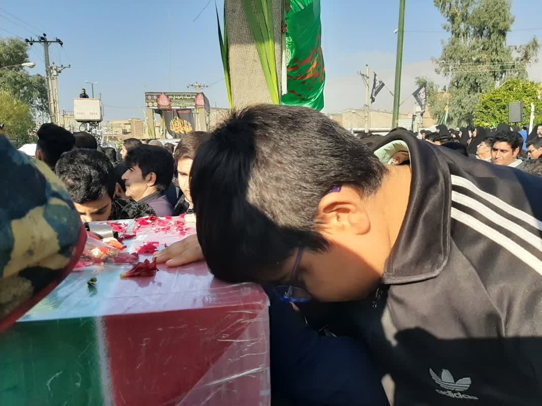 استقبال باشکوه پلدختریها از کاروان شهدای گمنام