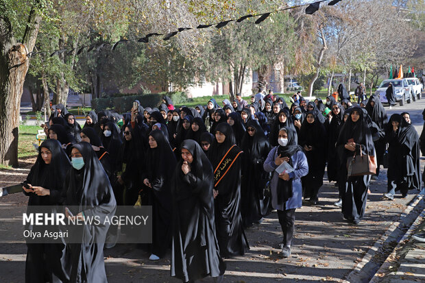 تشییع پیکر مطهر شهید گمنام در دانشگاه آزاد اسلامی گرگان