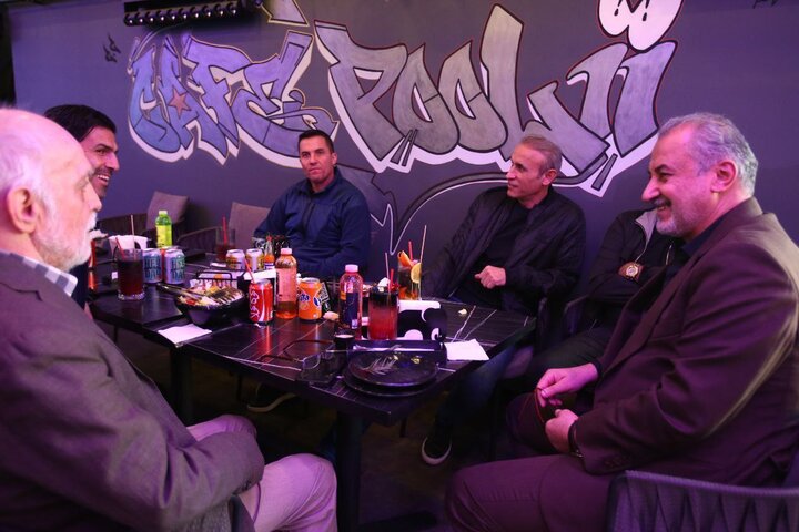 تصاویری از دیدار صمیمی گل محمدی با درویش