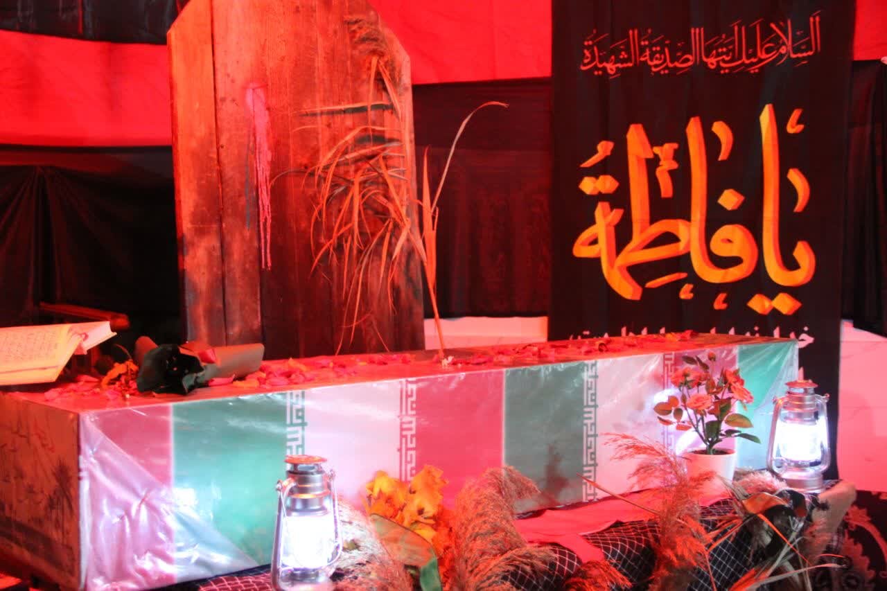 وداع باشکوه مردم آستارا با شهید گمنام دفاع مقدس وداع باشکوه مردم آستارا با شهید گمنام دفاع مقدس