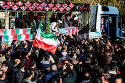 تہران میں 110 گمنام شہیدوں کی تشییع جنازہ، لاکھوں کی شرکت