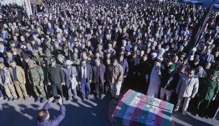 آیین تشییع ۳ شهید گمنام در شهر یاسوج آغاز شد/ مردم همه آمدند
