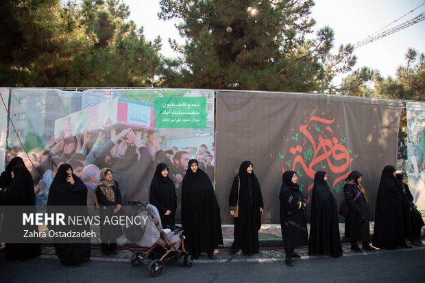 تجمع بزرگ فاطمیون همزمان با سالروز شهادت حضرت فاطمه الزهرا (س) در تهران برگزار شد