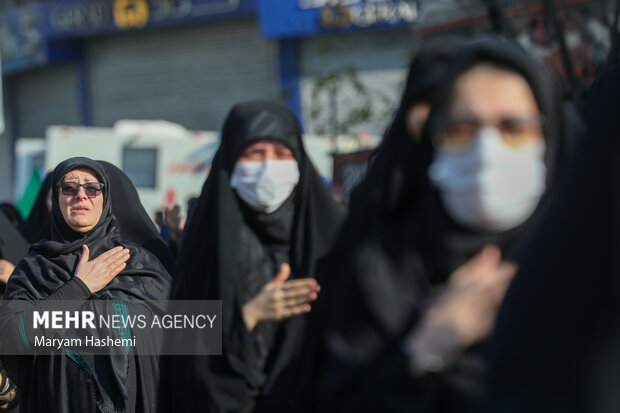 مراسم عزاداری شهادت حضرت زهرا (س) بعدازظهر یکشنبه ۲۶ آذر ۱۴۰۲ در میدان جهاد تهران برگزار شد